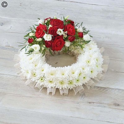 Traditional Red Wreath