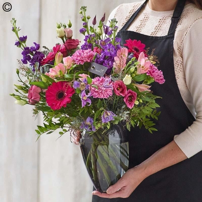 Valentines Bouquet in a Vase